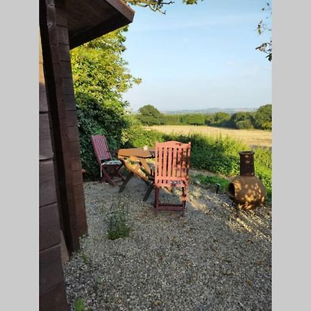 Self Catering Garden Lodge Лудлоу Экстерьер фото