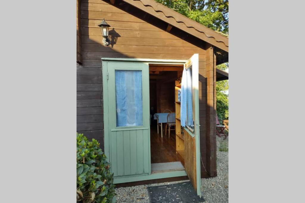 Self Catering Garden Lodge Лудлоу Экстерьер фото